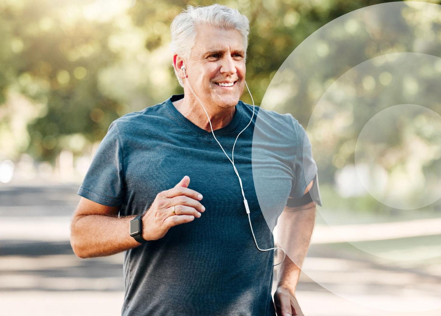 Fit old man runing